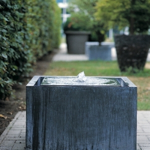 fontaine carre - Zinc fountain Jan Buelens